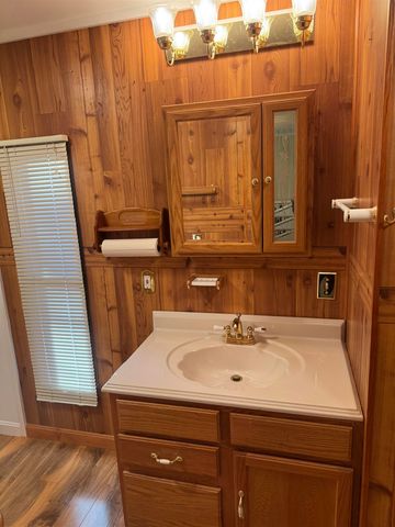 2 Wagon Drive, Brattleboro, VT 05301