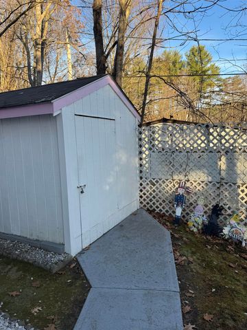 2 Wagon Drive, Brattleboro, VT 05301