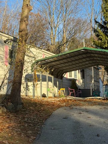 2 Wagon Drive, Brattleboro, VT 05301