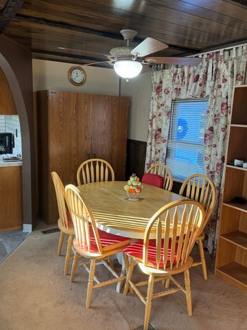 2 Wagon Drive, Brattleboro, VT 05301