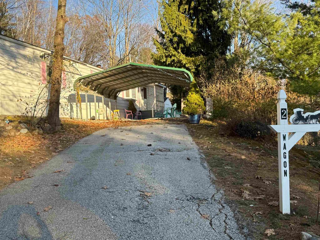 2 Wagon Drive, Brattleboro, VT 05301