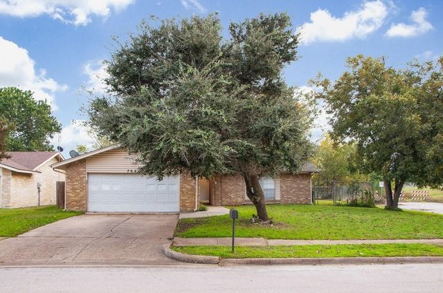 704 Thomas Chapel Drive, Arlington, TX 76014