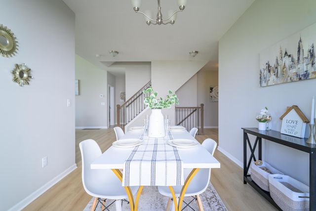 8999 Hawk Hill Way, Plain City, OH 43064
