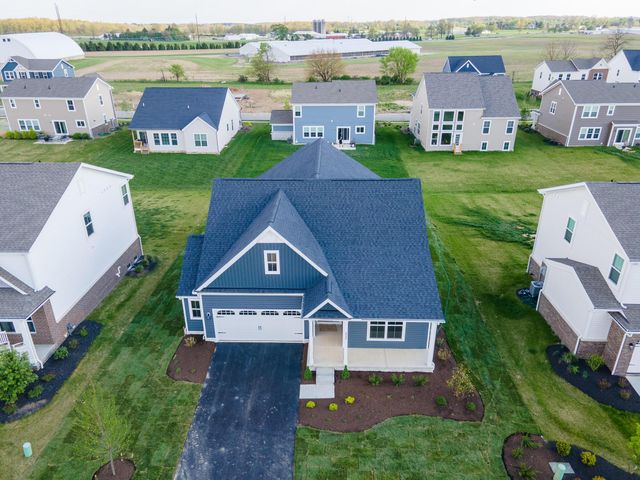 8999 Hawk Hill Way, Plain City, OH 43064