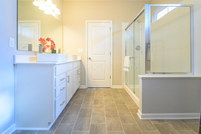 8999 Hawk Hill Way, Plain City, OH 43064