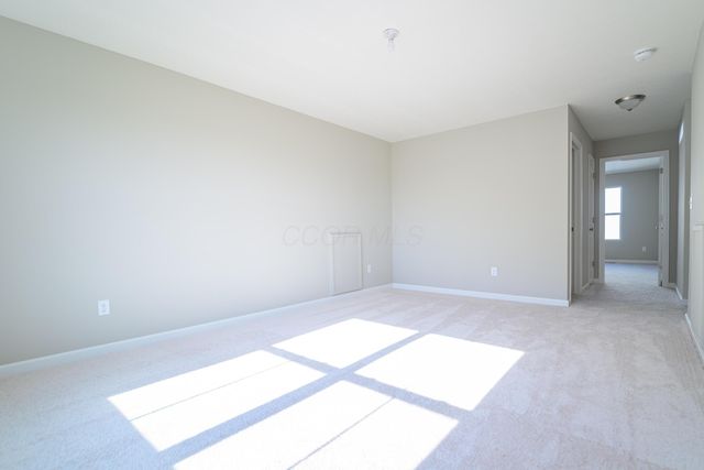 8999 Hawk Hill Way, Plain City, OH 43064
