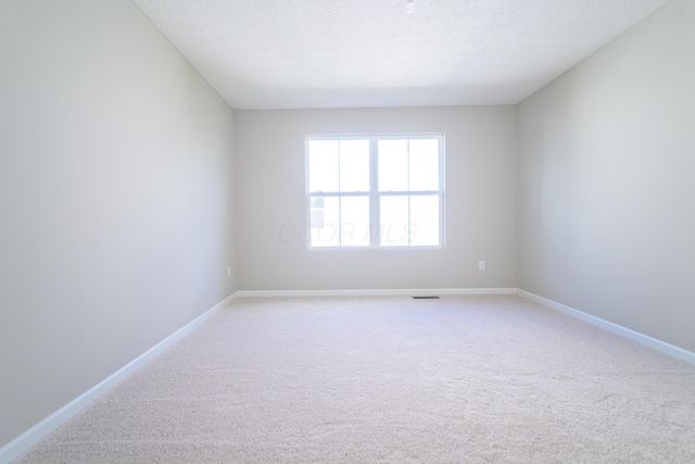 8999 Hawk Hill Way, Plain City, OH 43064
