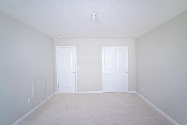 8999 Hawk Hill Way, Plain City, OH 43064