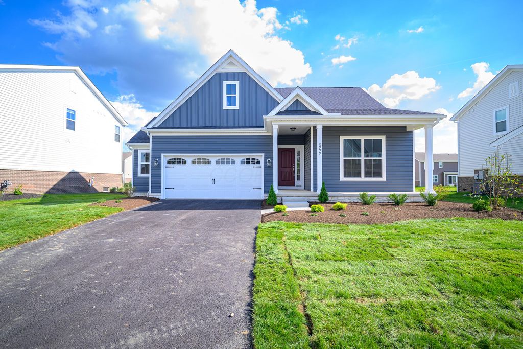 8999 Hawk Hill Way, Plain City, OH 43064