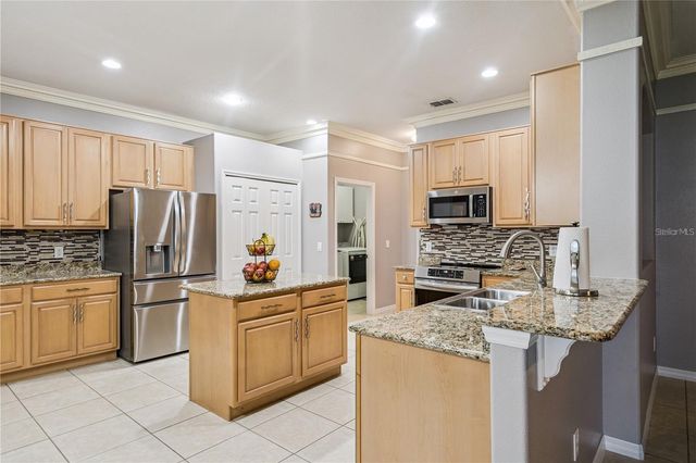 480 ROB ROY DRIVE, Clermont, FL 34711