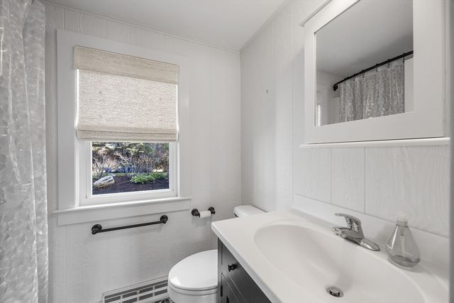 92 Indian Trail, Chatham, MA 02633