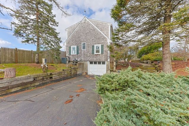 92 Indian Trail, Chatham, MA 02633