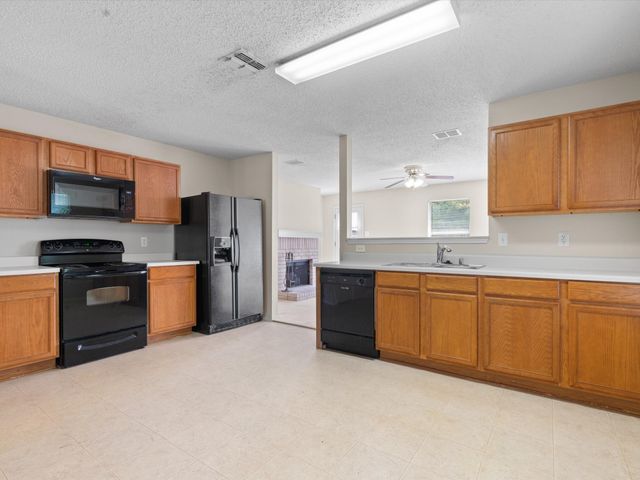 7605 Mosspoint Court, Denton, TX 76210