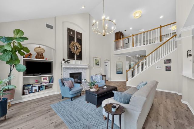 7124 Via Dono DR, Austin, TX 78749