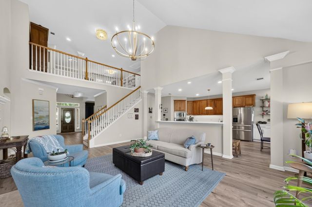 7124 Via Dono DR, Austin, TX 78749
