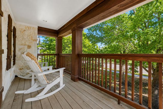 7124 Via Dono DR, Austin, TX 78749