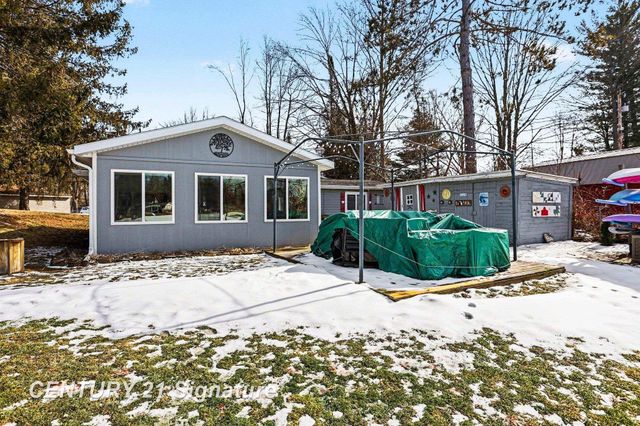 152 Hilda Drive, Surrey Twp, MI 48622