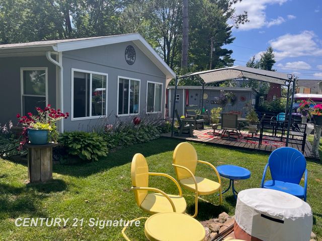 152 Hilda Drive, Surrey Twp, MI 48622