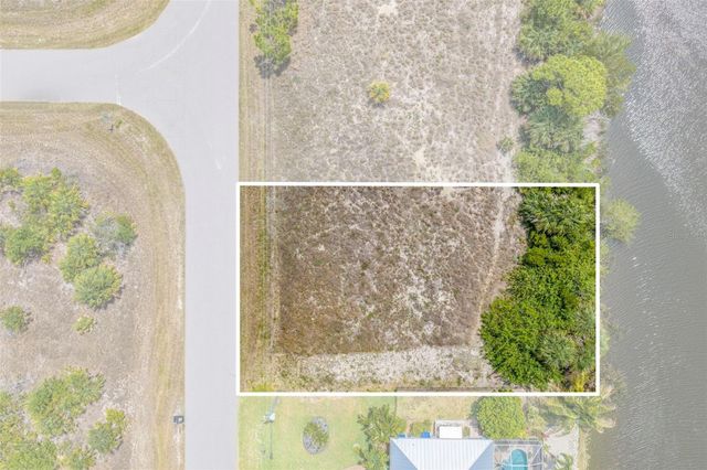 15424 HENNIPEN CIRCLE, Port Charlotte, FL 33981