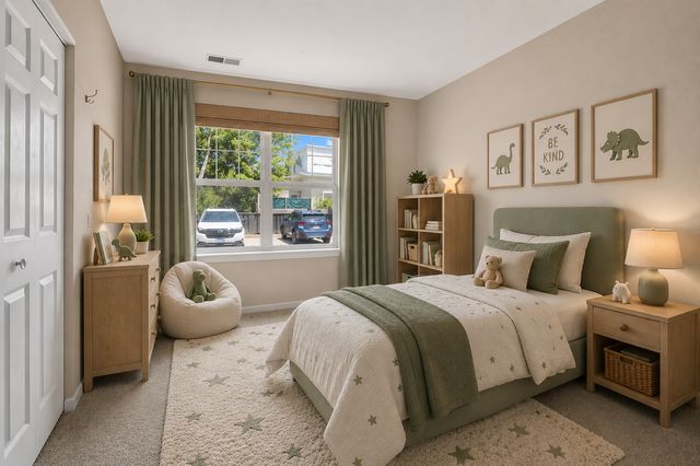 9222 Ewing Avenue 102, Evanston, IL 60203