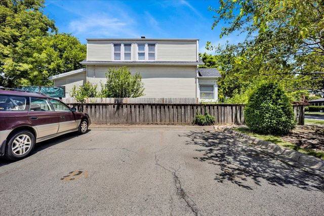 9222 Ewing Avenue 102, Evanston, IL 60203