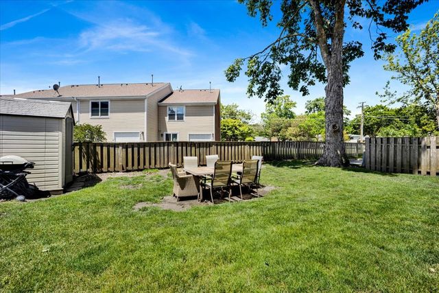 9222 Ewing Avenue 102, Evanston, IL 60203