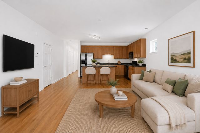 9222 Ewing Avenue 102, Evanston, IL 60203