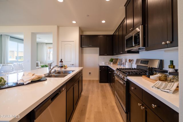 3728 Camino Mia Court, Rosamond, CA 93560