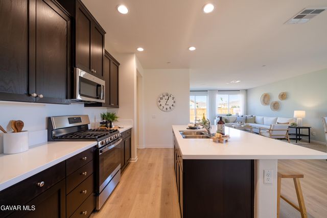 3728 Camino Mia Court, Rosamond, CA 93560