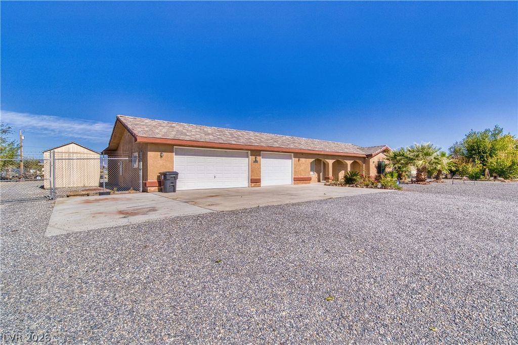 4900 East Cheyenne Way, Pahrump, NV 89061