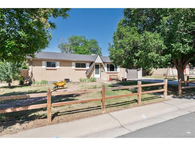 362 S Salem St, Aurora, CO 80012