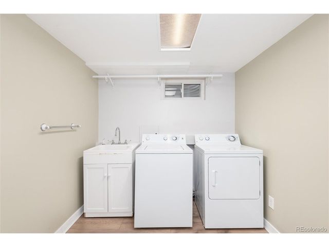 362 S Salem St, Aurora, CO 80012