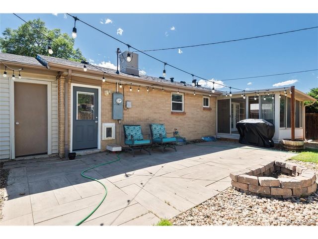362 S Salem St, Aurora, CO 80012