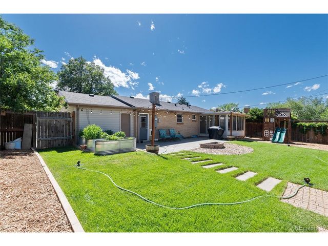 362 S Salem St, Aurora, CO 80012