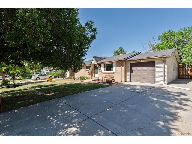 362 S Salem St, Aurora, CO 80012