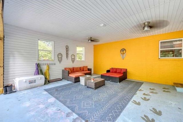 147 Sawyer Cove Road, Hayesville, NC 28904