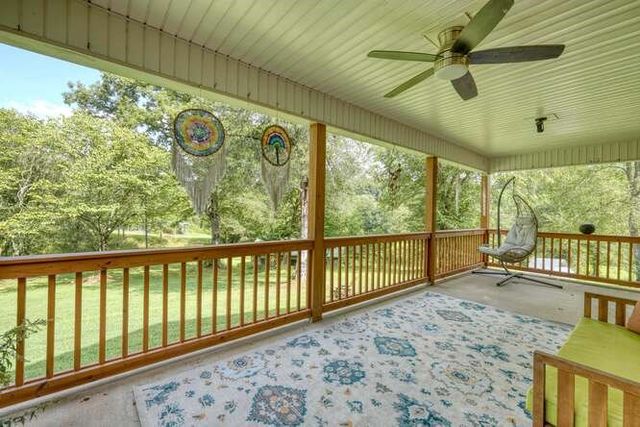 147 Sawyer Cove Road, Hayesville, NC 28904