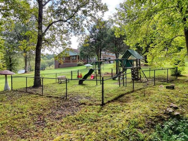 147 Sawyer Cove Road, Hayesville, NC 28904