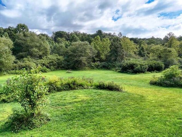 147 Sawyer Cove Road, Hayesville, NC 28904