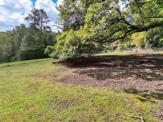 147 Sawyer Cove Road, Hayesville, NC 28904