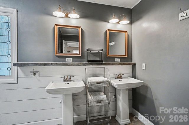 2724 Artesian Court, Charlotte, NC 28270