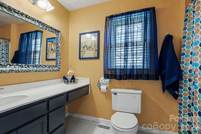 2724 Artesian Court, Charlotte, NC 28270