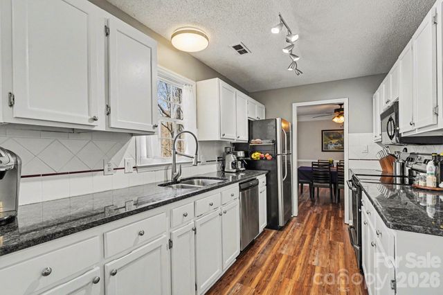 2724 Artesian Court, Charlotte, NC 28270