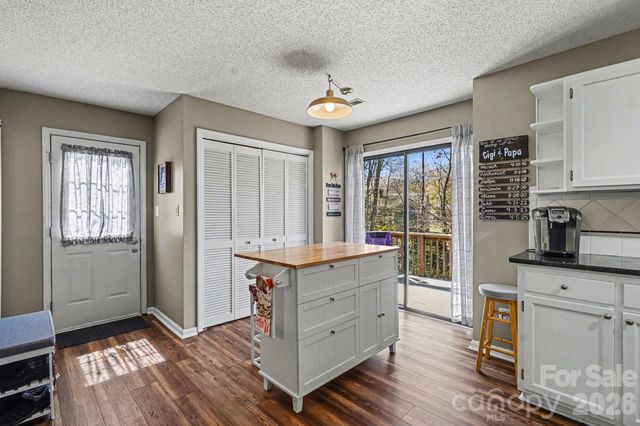 2724 Artesian Court, Charlotte, NC 28270