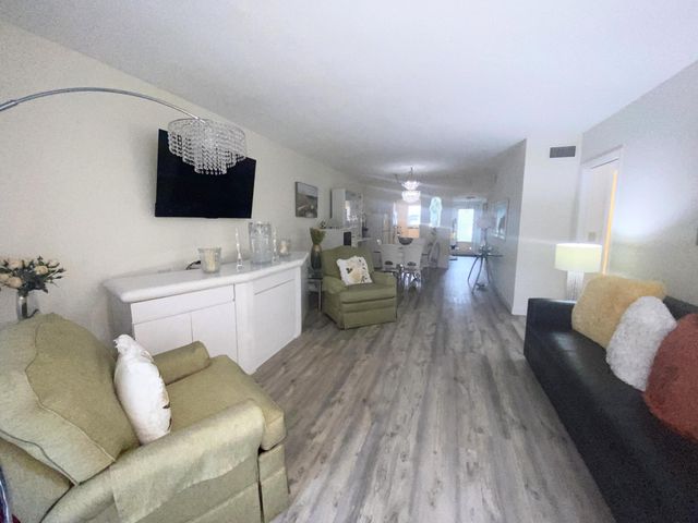 2760 SW 22nd Avenue 1707, Delray Beach, FL 33445