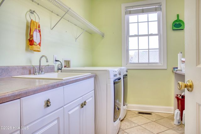 109 Fifth Avenue S, Kure Beach, NC 28449
