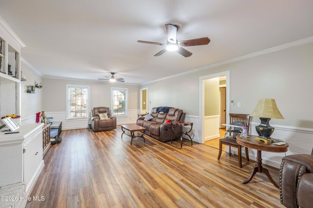2405 Williamsburg Drive NW, Wilson, NC 27896