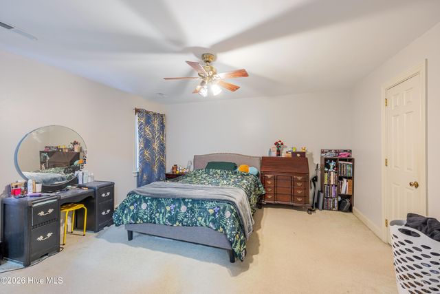 2405 Williamsburg Drive NW, Wilson, NC 27896