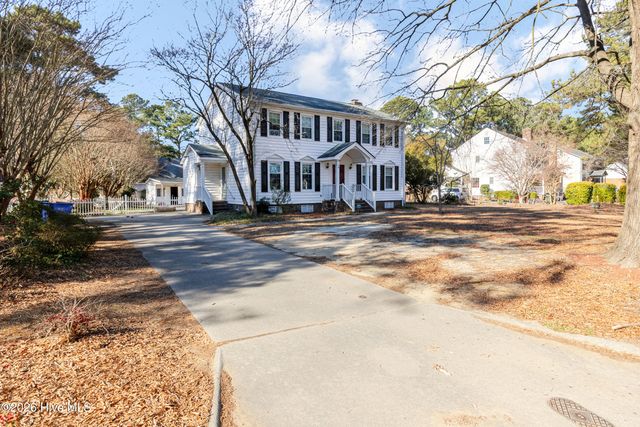 2405 Williamsburg Drive NW, Wilson, NC 27896