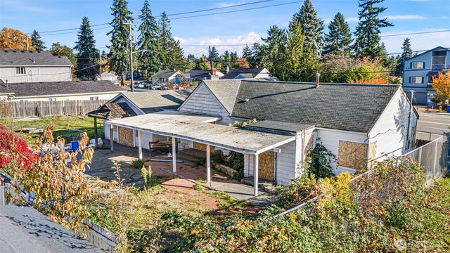 12451 1st Ave S, Seattle, WA 98168